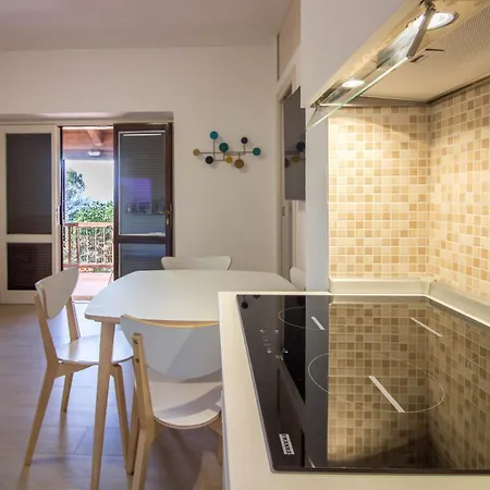 Апартаменты Lovely Sea View With Parking And Pool!