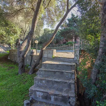 Lovely Sea View With Parking And Pool! Порто-Ротондо