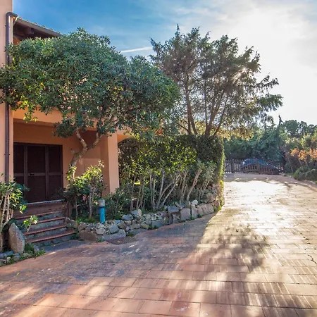 Guesthost - Lovely Sea View With Parking And Pool! Apartment Porto Rotondo