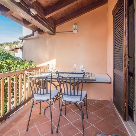 Διαμέρισμα Lovely Sea View With Parking And Pool!